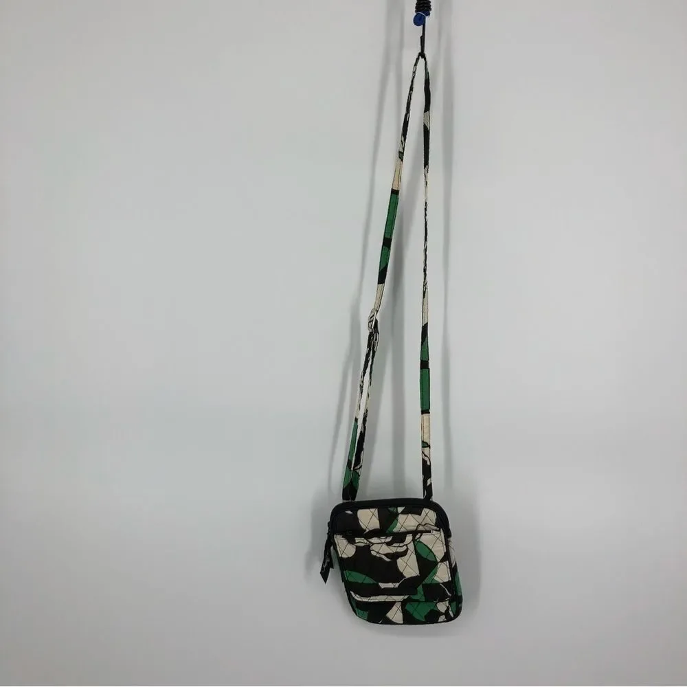Vera Bradley‎ Hipster Purse Green White Black Quilted Small Crossbody